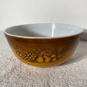 Vintage PYREX Brown Orange Old Orchard Mixing Bowl 403 2.5L
